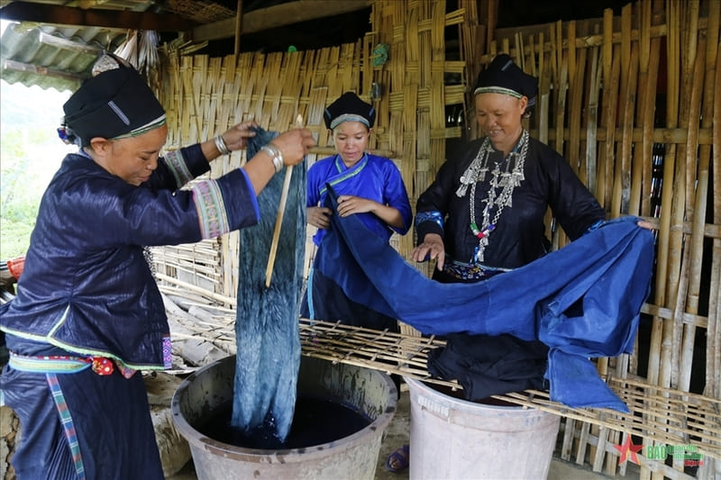 Indigo fabric made by ethnic minorities in Ha Giang